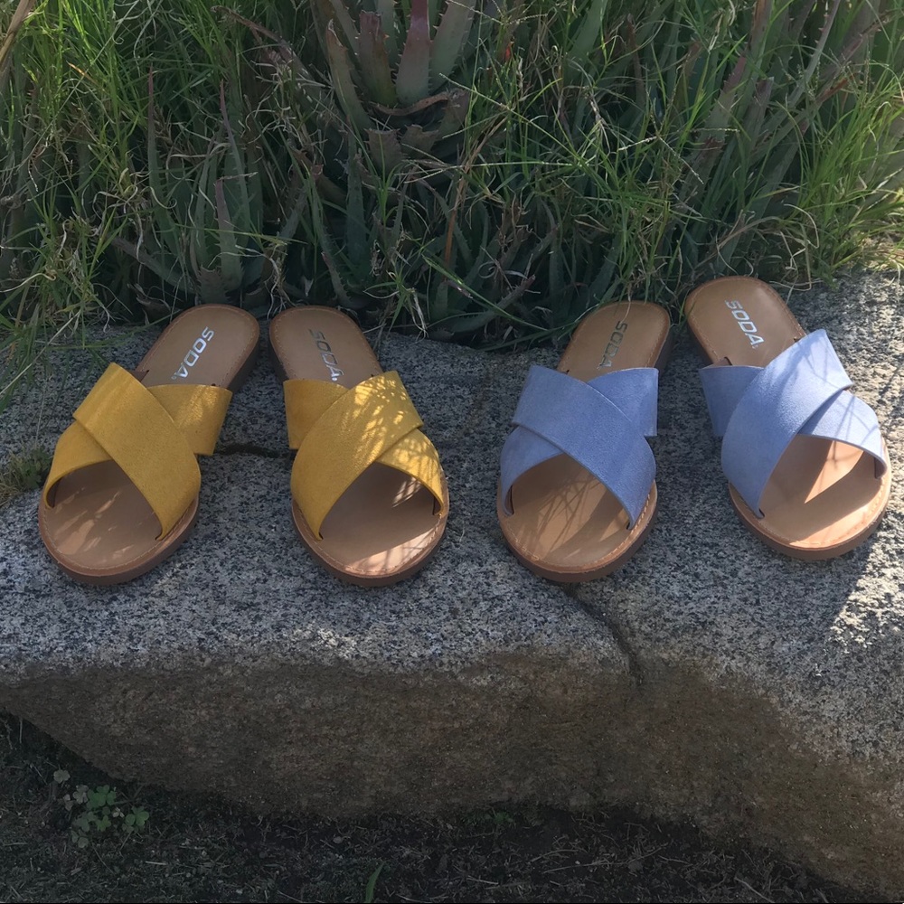 Crossband sandals - Picture 7 of 7
